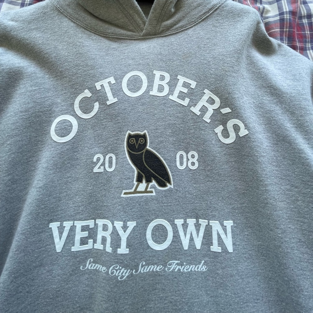 Heather grey ovo sweater from the 2019 release, great condition xxl.